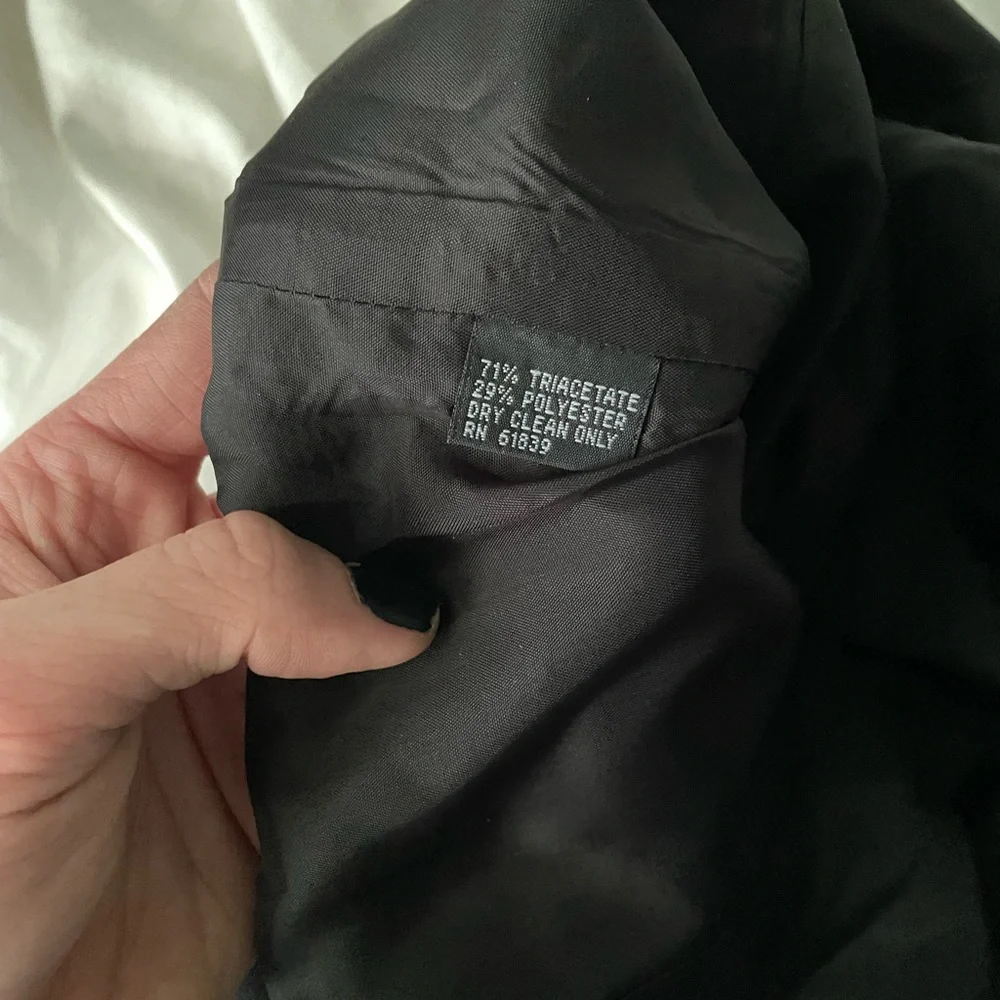 Rickie Freeman for Teri Jon Black Swirled Ruffled Sheath Dress Size 8 - Picture 6 of 6